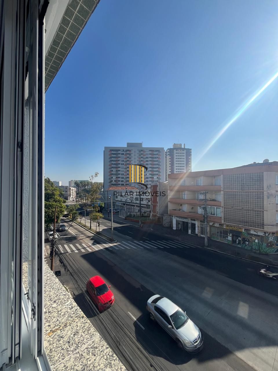 Apartamento  REFORMADO e MOBILIADO em ótima localização!!!