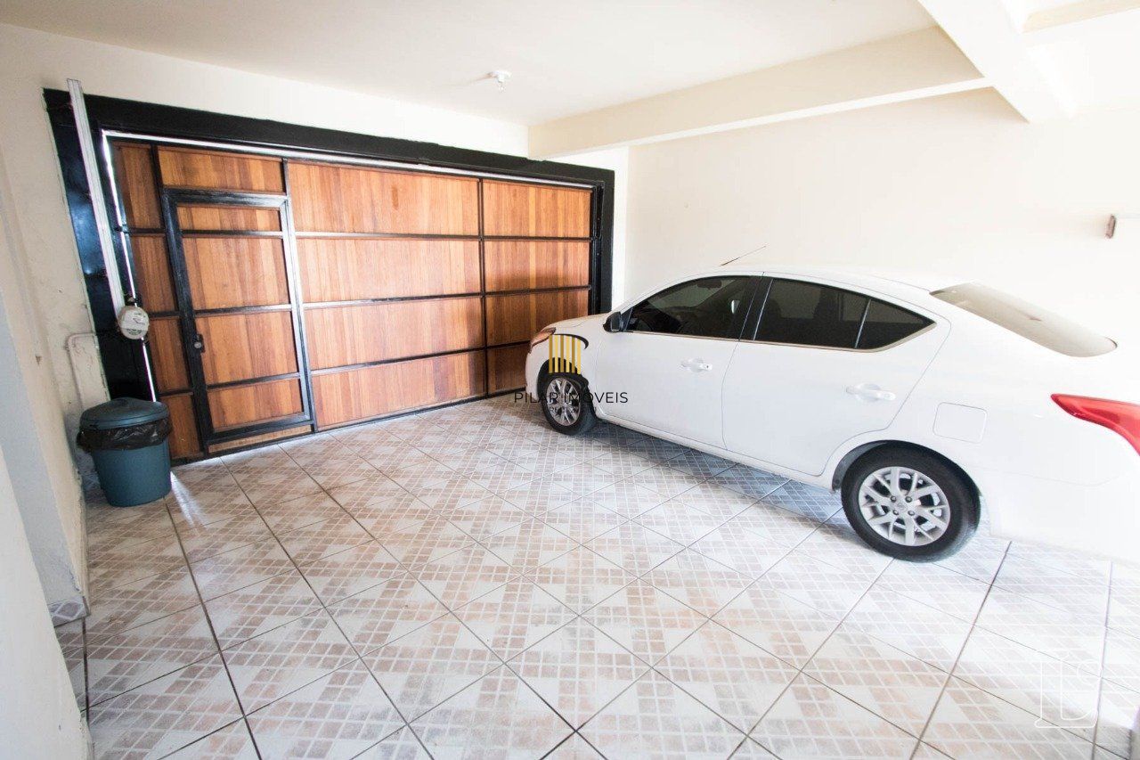 Casa para Venda com 3 dormitórios, sendo 1 suites, e 3 vagas no bairro Imperial Parque