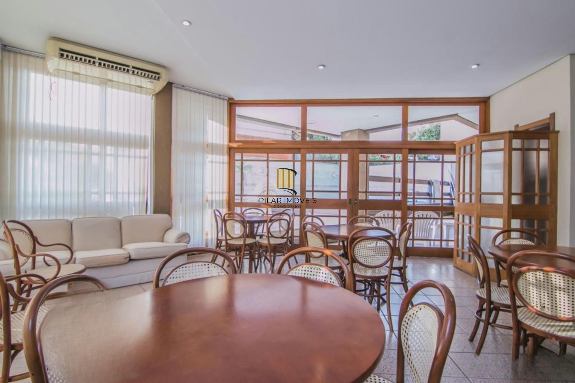 Apartamento à venda em Petrópolis com 153 m², 2 quartos, 1 suíte, 2 vagas