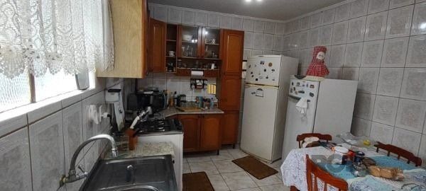 Casa 3 dormitórios no bairro Nonoai