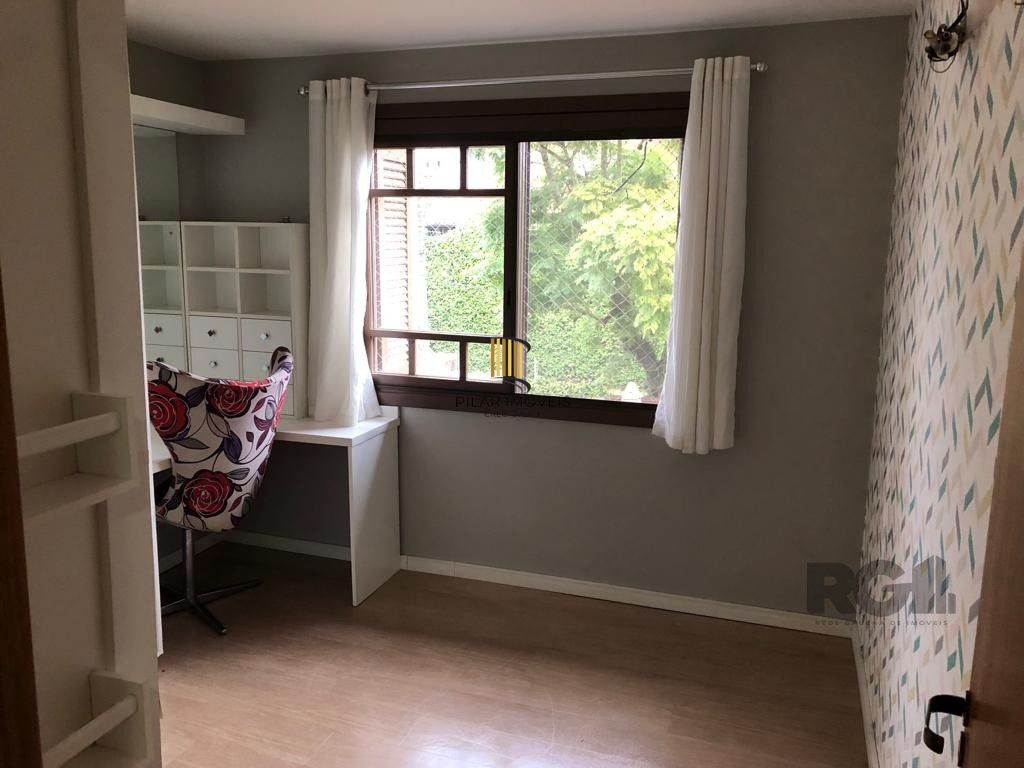 Casa de Condomínio 4 dormitórios no bairro Vila Assunção