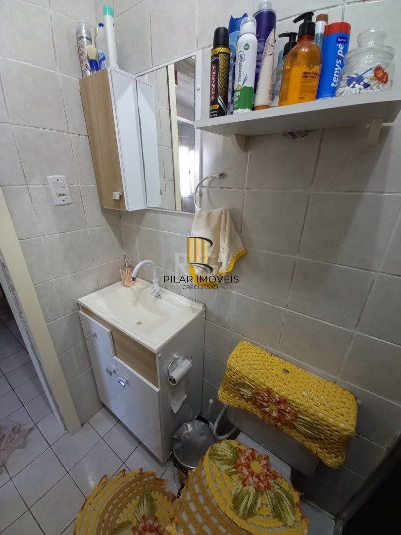 Casa 4 dormitórios no bairro Hípica