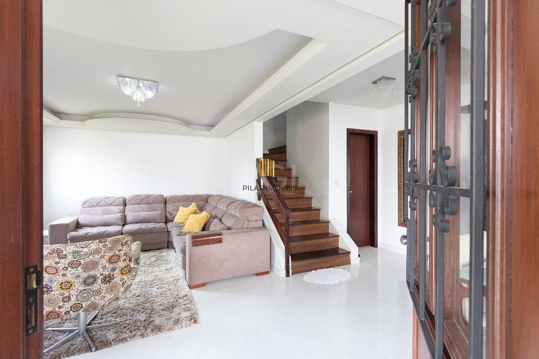 Casa de Condomínio 3 dormitórios no bairro Hípica