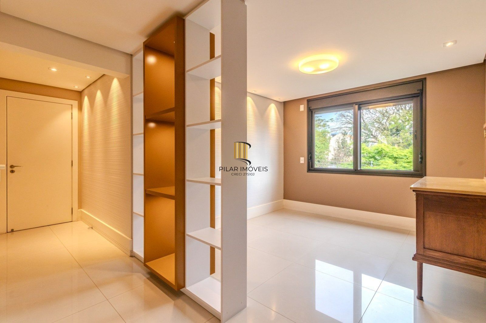 Alto Padrão no TERRAZAS: 4 Suítes, 312m² e Vista Incrível para a Natureza