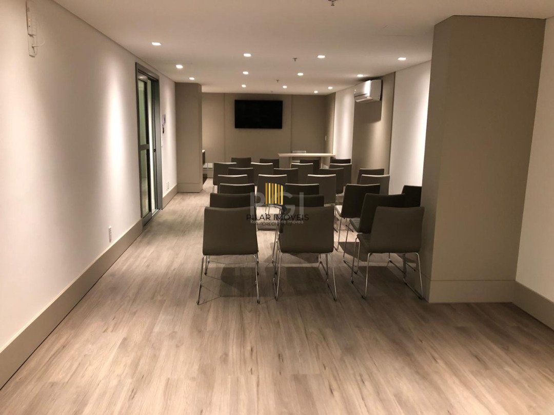Conjunto/Sala para Venda - 118.74m², 0 dormitórios, São João