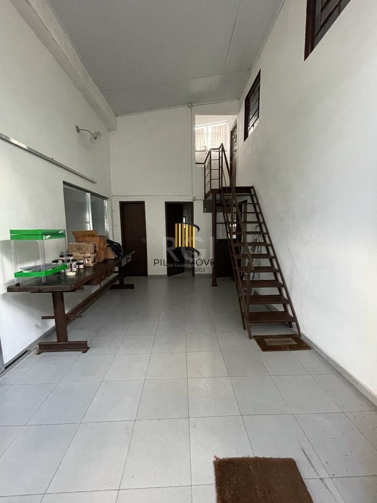 Casa para Venda - 594m², 2 dormitórios, 6 vagas - Vila João Pessoa
