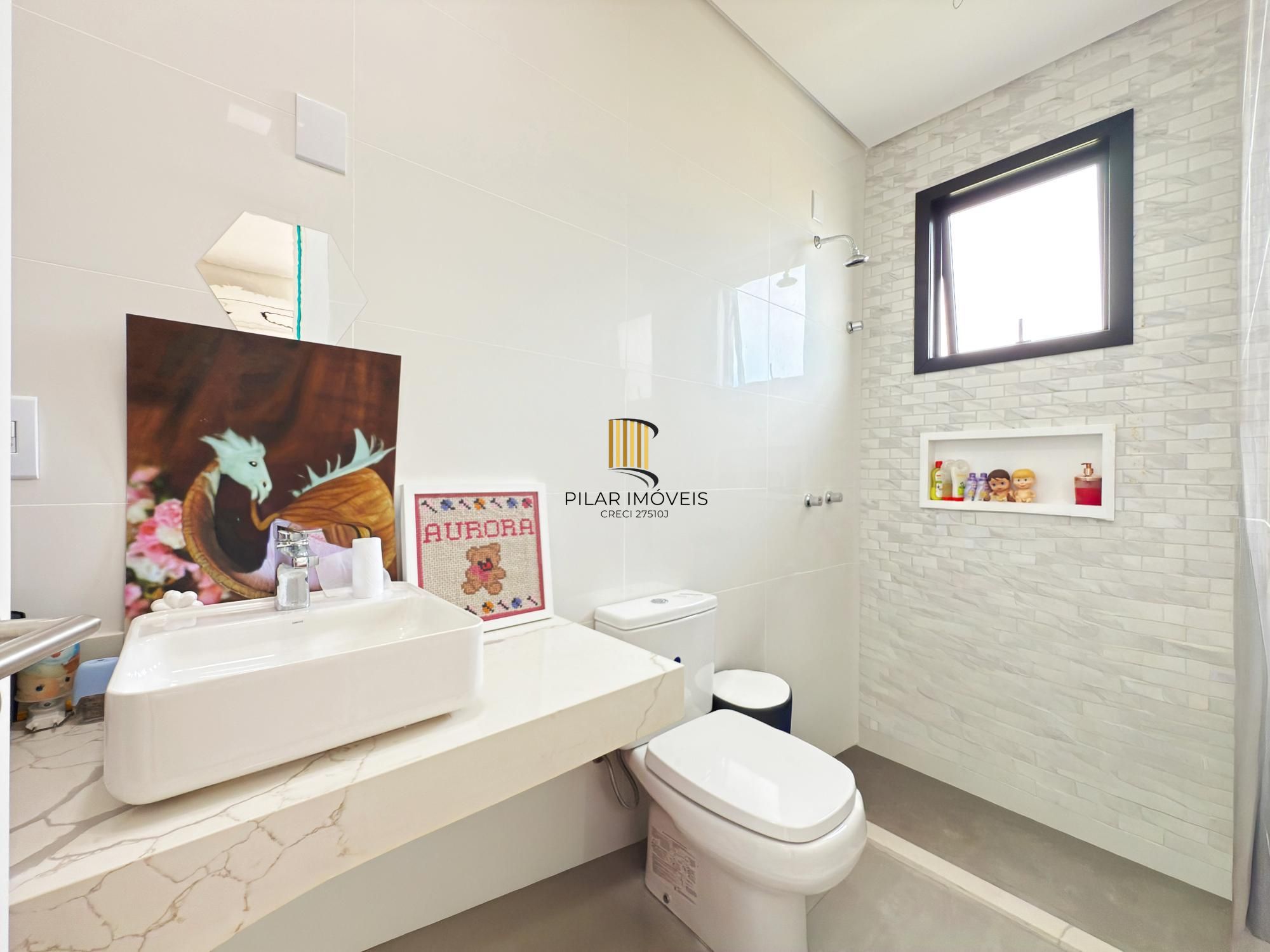 Casa de Condomínio 3 dormitórios no bairro Aberta dos Morros