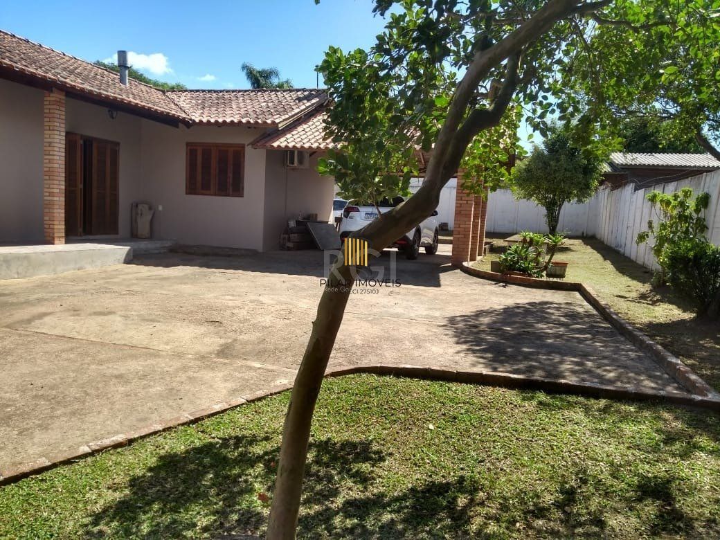 Casa para Venda - 250m², 2 dormitórios, 4 vagas - Lageado