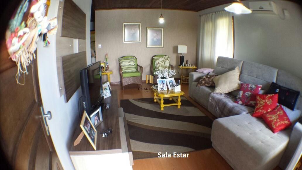 Ótima casa 3 dormitórios sendo 1 suíte e Salão de Festas