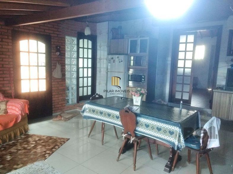 Casa para Venda - 250m², 3 dormitórios, sendo 1 suites, 4 vagas - Taruma