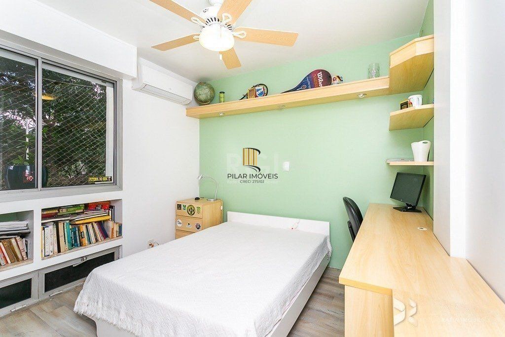 Apartamento para Venda - 110.55m², 3 dormitórios, sendo 2 suites, 1 vaga - Petrópolis