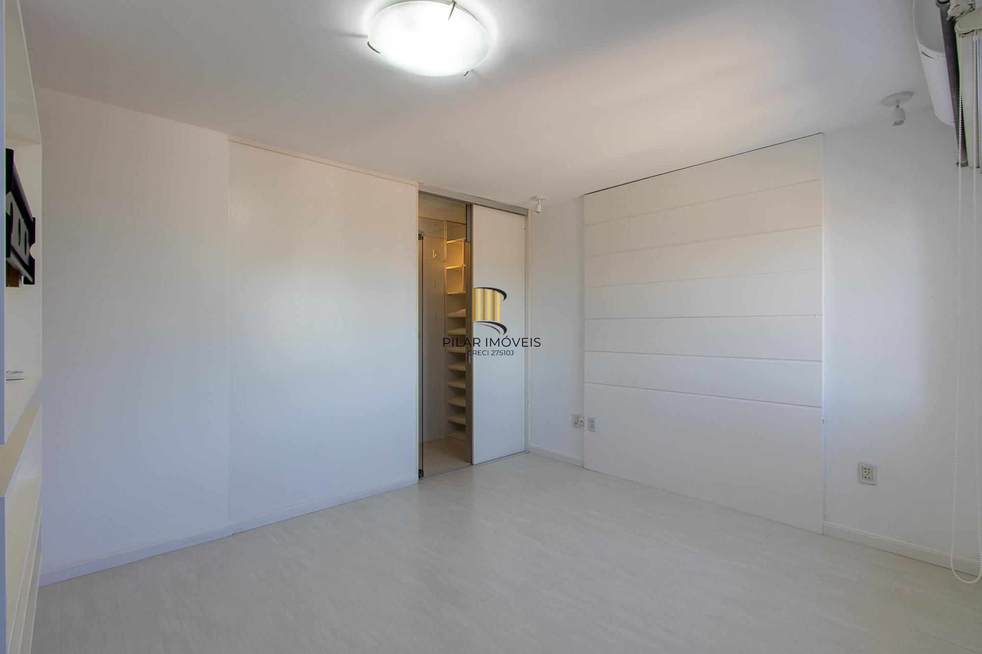 Casa com 4 dormitórios no Espírito santo