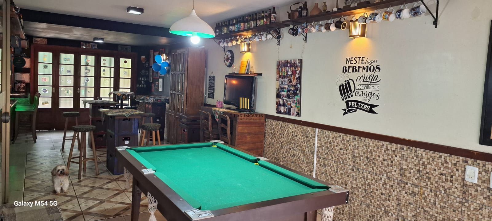 Casa com 3 dormitórios, no bairro Ipanema, zona sul de Porto Alegre, RS.