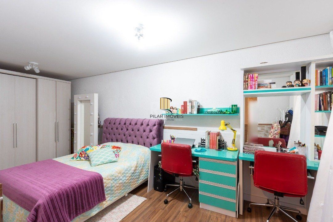 Casa para Venda - 342m², 3 dormitórios, sendo 2 suites, 2 vagas - Espírito Santo