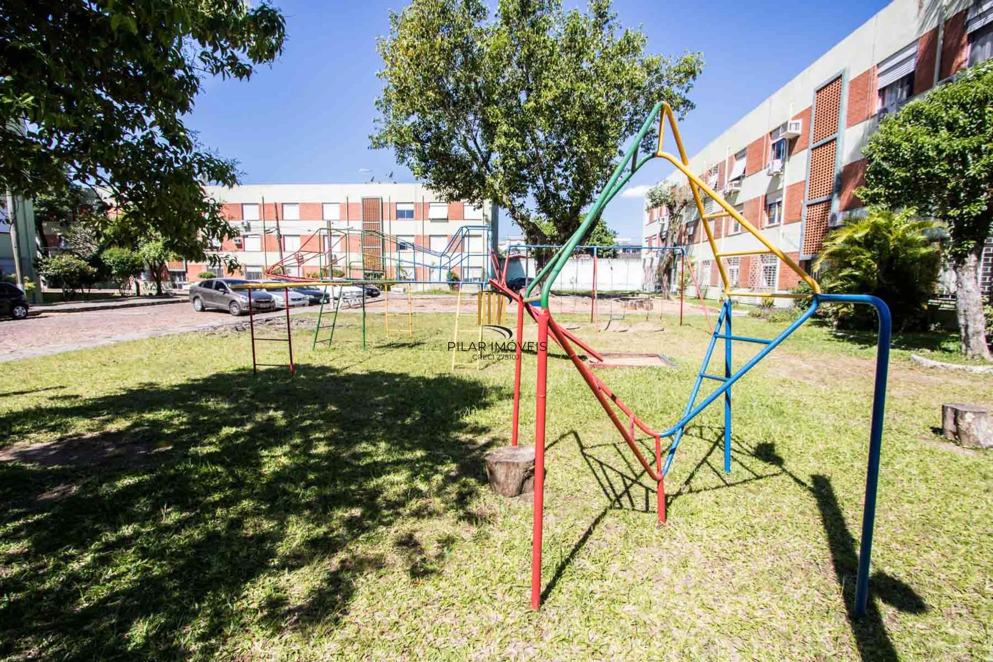 Apartamento de 2 Dormitórios na Cel Massot, Bairro Cristal