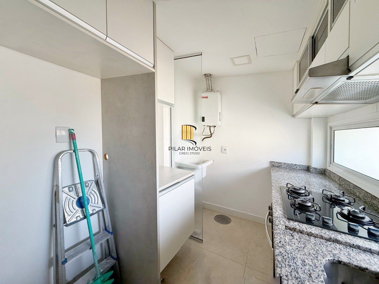 Apartamento com 2 dormitórios, sendo 1 suíte, e sala ampla com ambientes integrados - Condomínio Residencial Sucre
