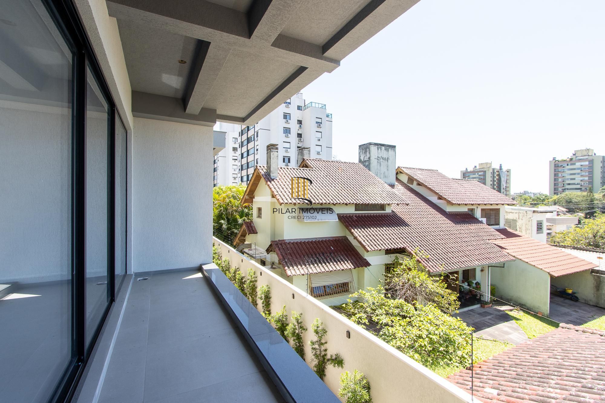 Casa em condomínio com conforto e exclusividade no bairro Tristeza