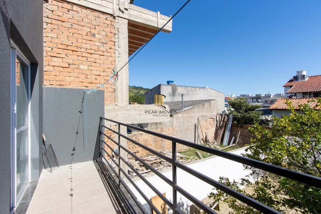 Sobrado 3 Dprmitórios Bairro Espírito Santo.