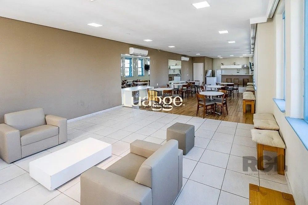 Apartamento de 3 dormitórios, 1 suíte e 2 vagas de garagem.