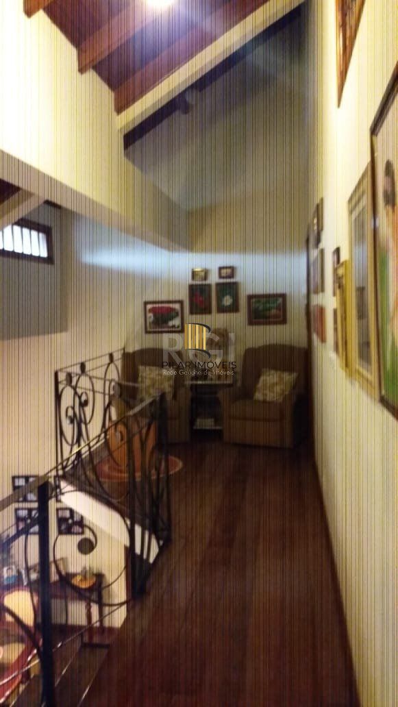 Casa para Venda - 432m², 3 dormitórios, 1 vaga - Tristeza
