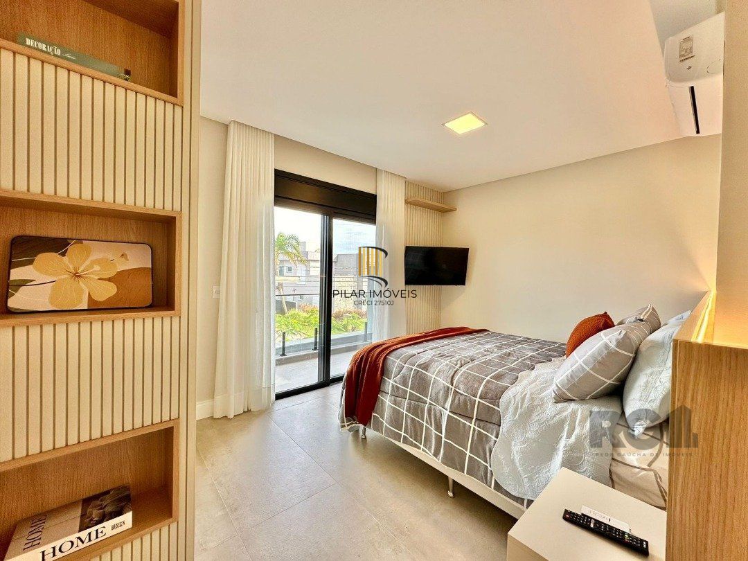 Casa de Condomínio 5 dormitórios no bairro Marina