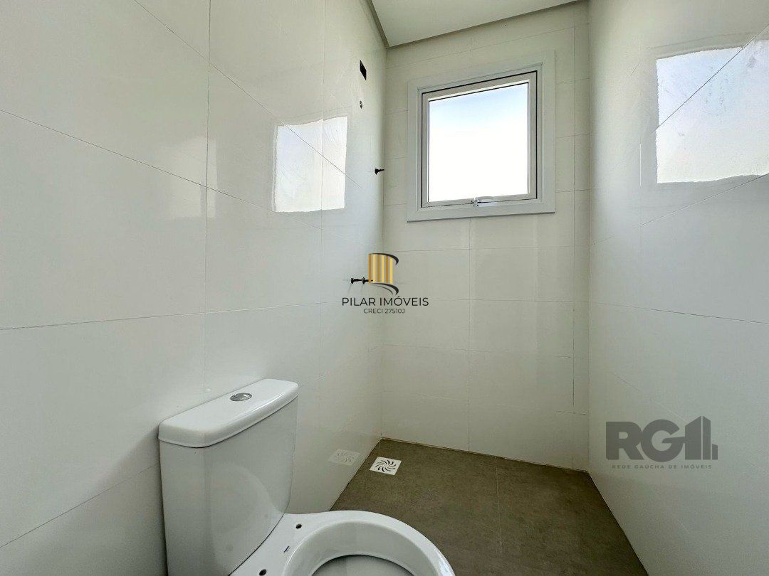 Casa de Condomínio 3 dormitórios no bairro Dubai