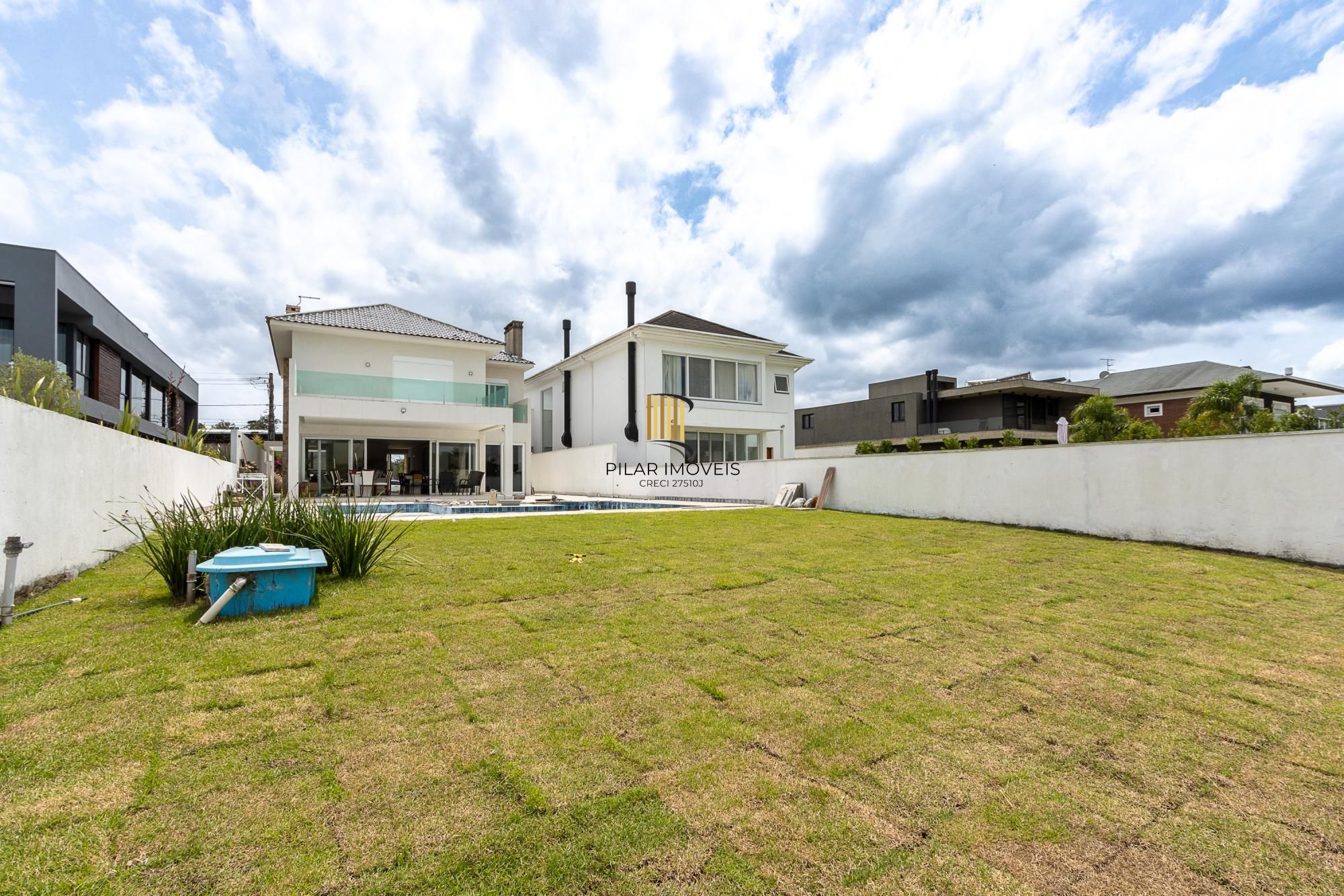Excelente Casa à Venda no Condomínio Terra Ville