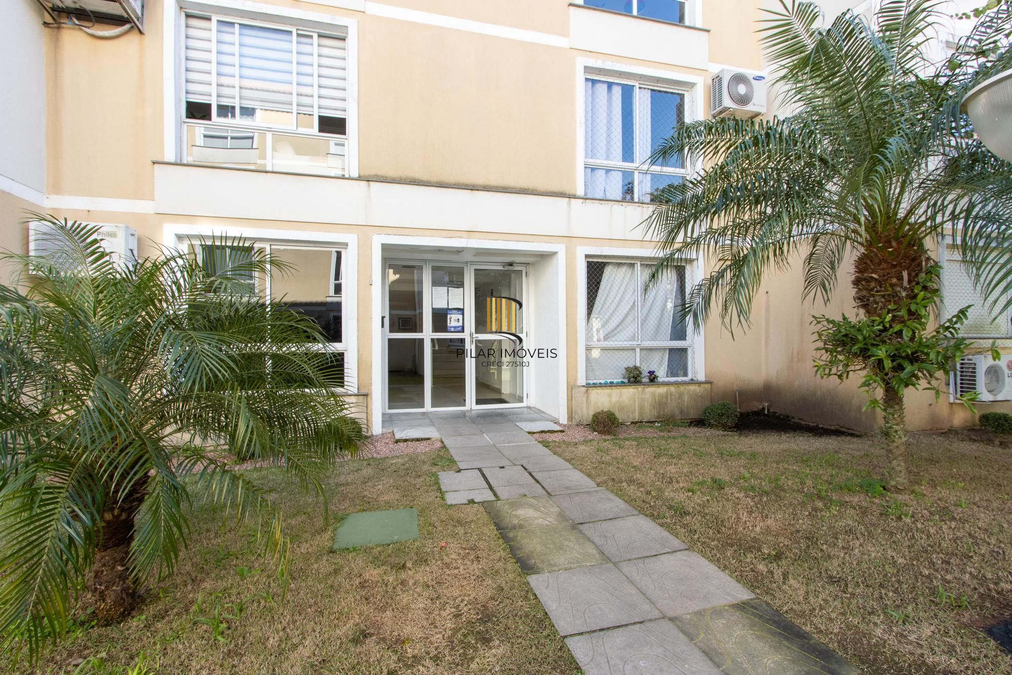 Apartamento térreo, semi mobiliado, com 54,81 m² de área privativa, 3 dormitórios e 1 vaga de garagem2