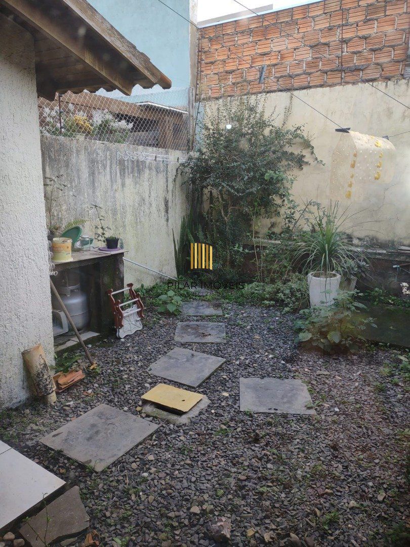 Sobrado 2 dormitórios no bairro Vila Nova