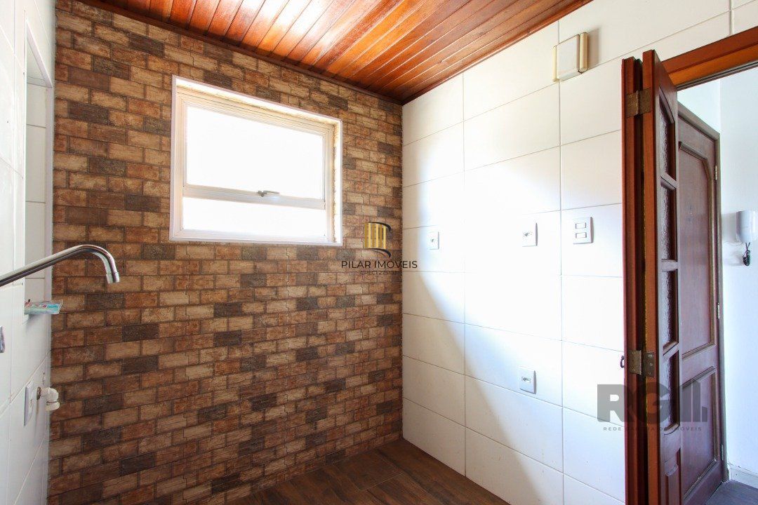 Apartamento 2 dormitórios no bairro Cristal.
