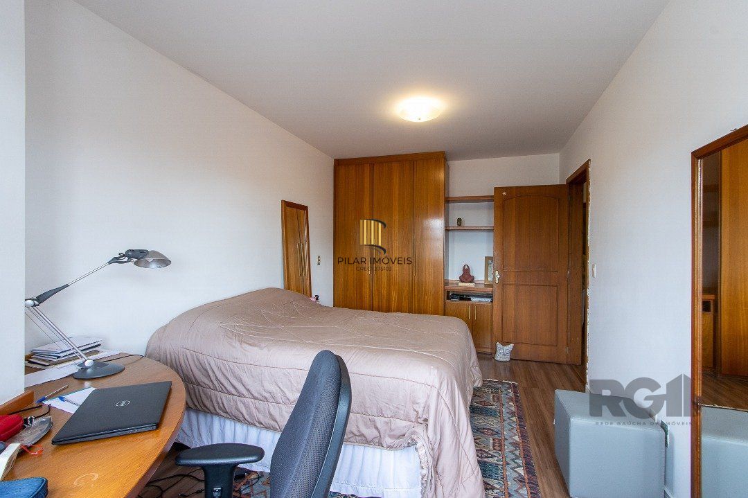 Casa em condomínio à venda, 4 quartos, 2 suites, 2 vagas - Bairro Tristeza