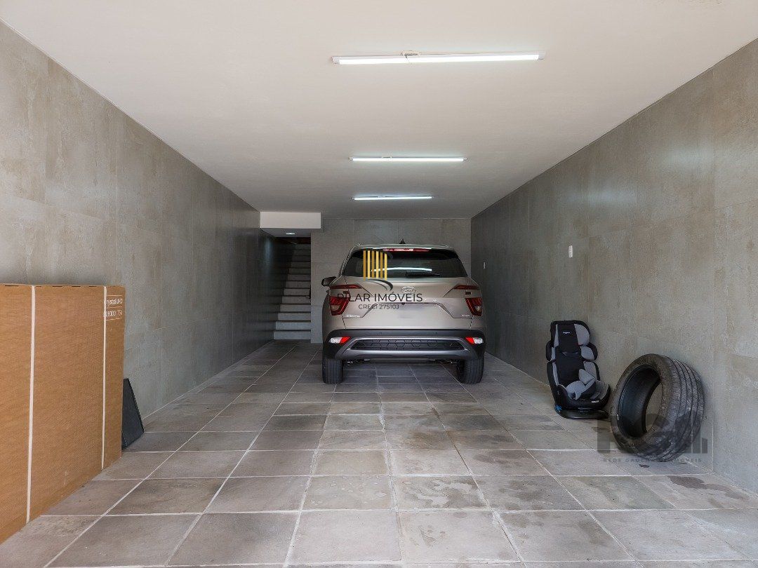 Casa 4 dormitórios no bairro Glória