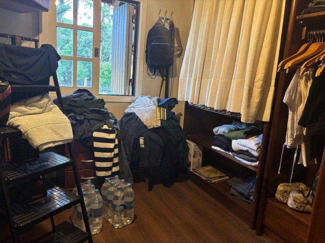 Sobrado de Alvenaria em Condominio  no bairro Nobre de Gramado