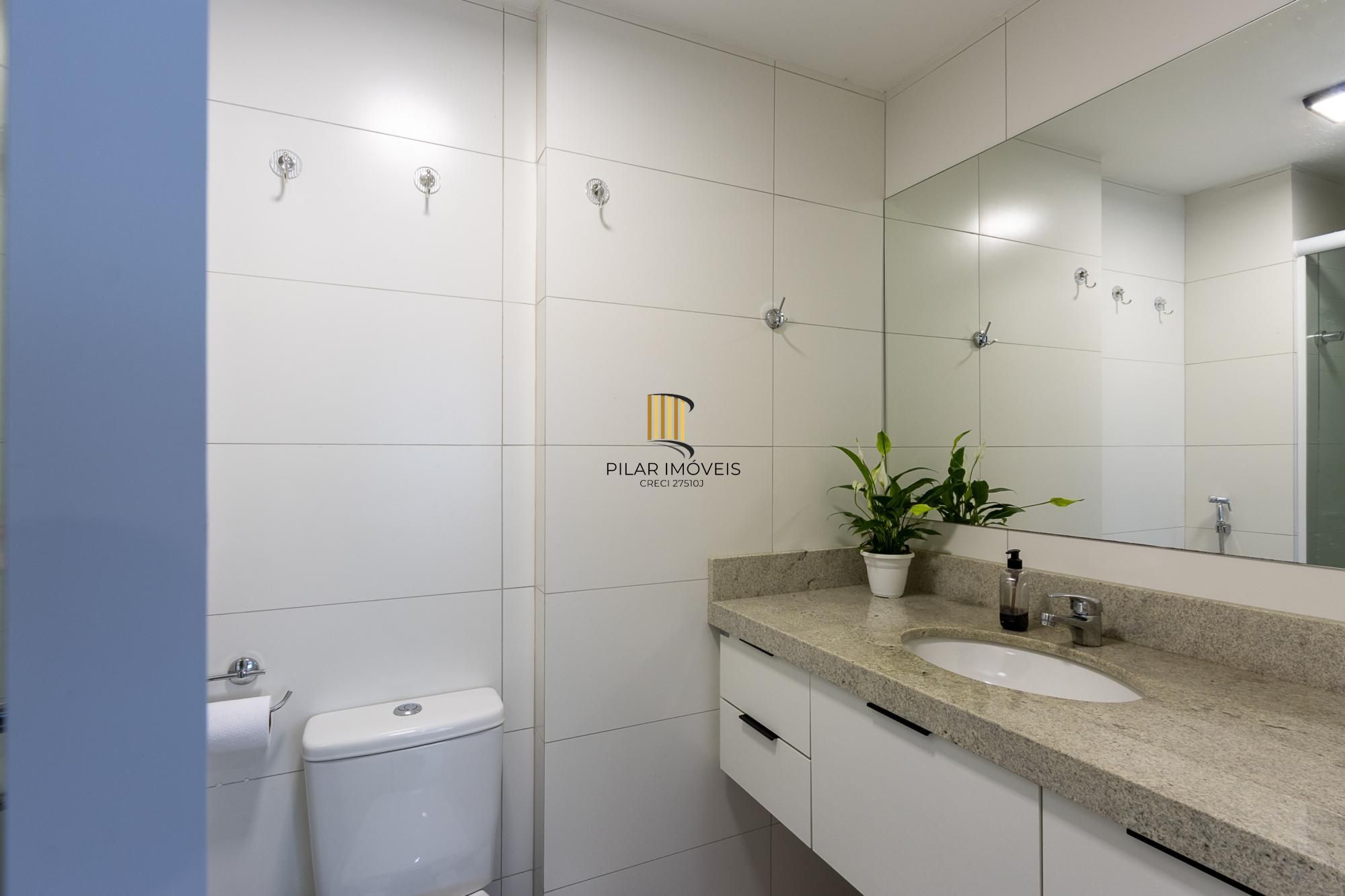 Apartamento 3 dormitórios no bairro Menino Deus