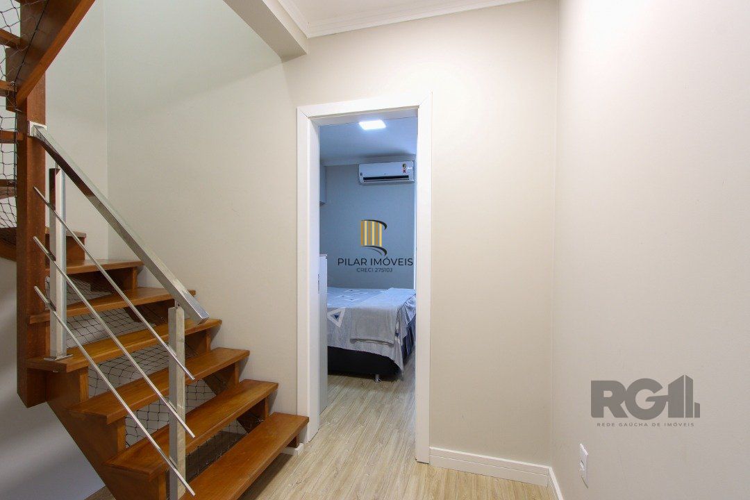 Ótima casa com 3dormitórios 1 suite no bairro Tristeza