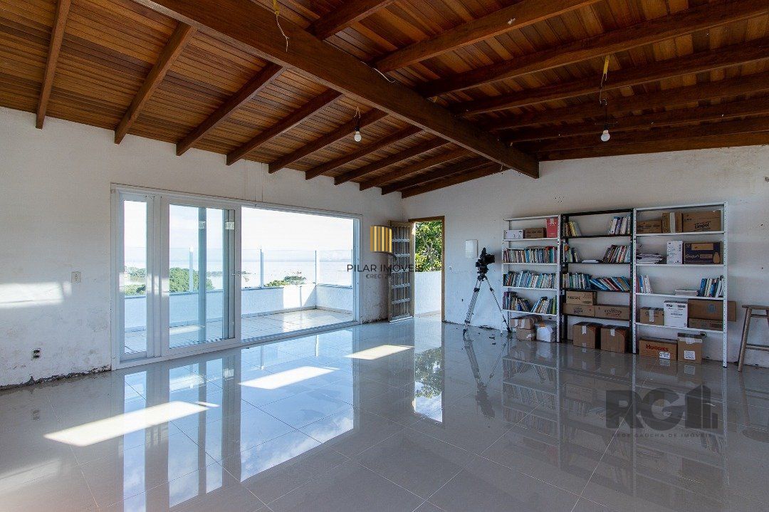 Casa para Venda - 380m², 4 dormitórios, sendo 1 suites, 4 vagas - Vila Assunção