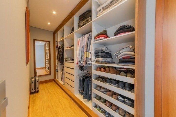 Casa para Venda - 523m², 3 dormitórios, sendo 3 suites, 4 vagas - Sétimo Céu