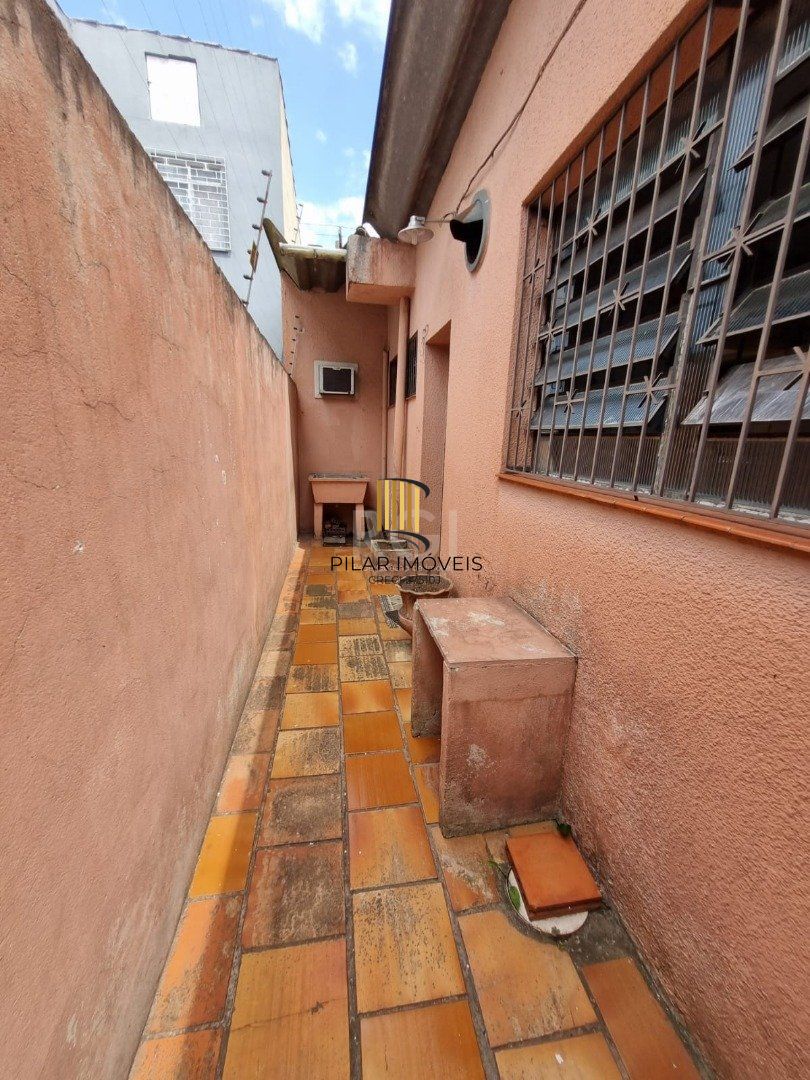 Casa 3 dormitórios no bairro Cristal