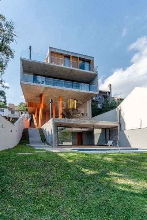 Casa para Venda - 523m², 3 dormitórios, sendo 3 suites, 4 vagas - Sétimo Céu