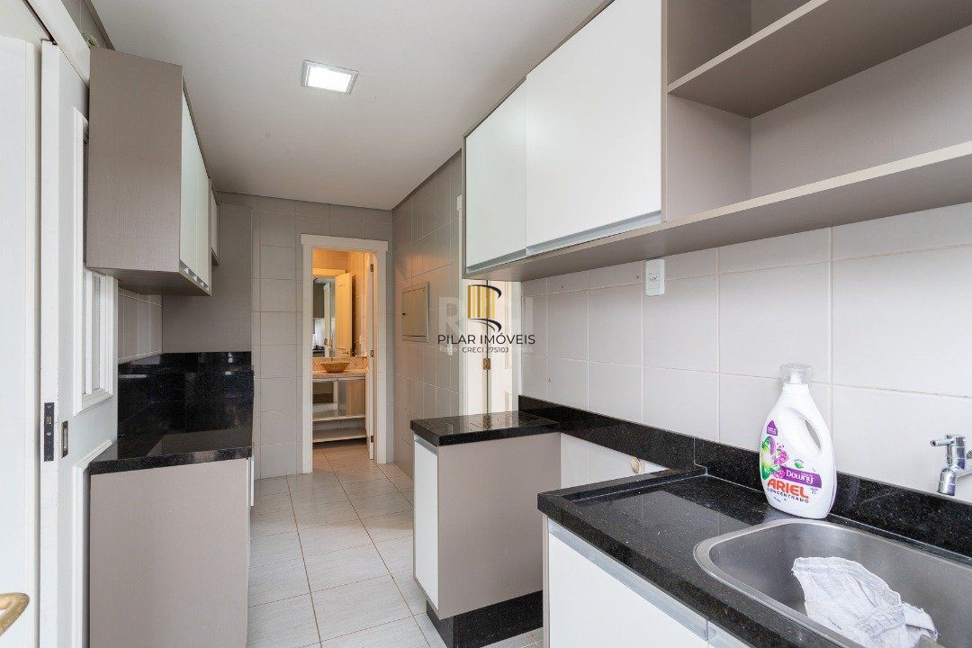 Casa Condominio para Venda - 348m², 3 dormitórios, sendo 1 suites, 2 vagas - Terra Ville