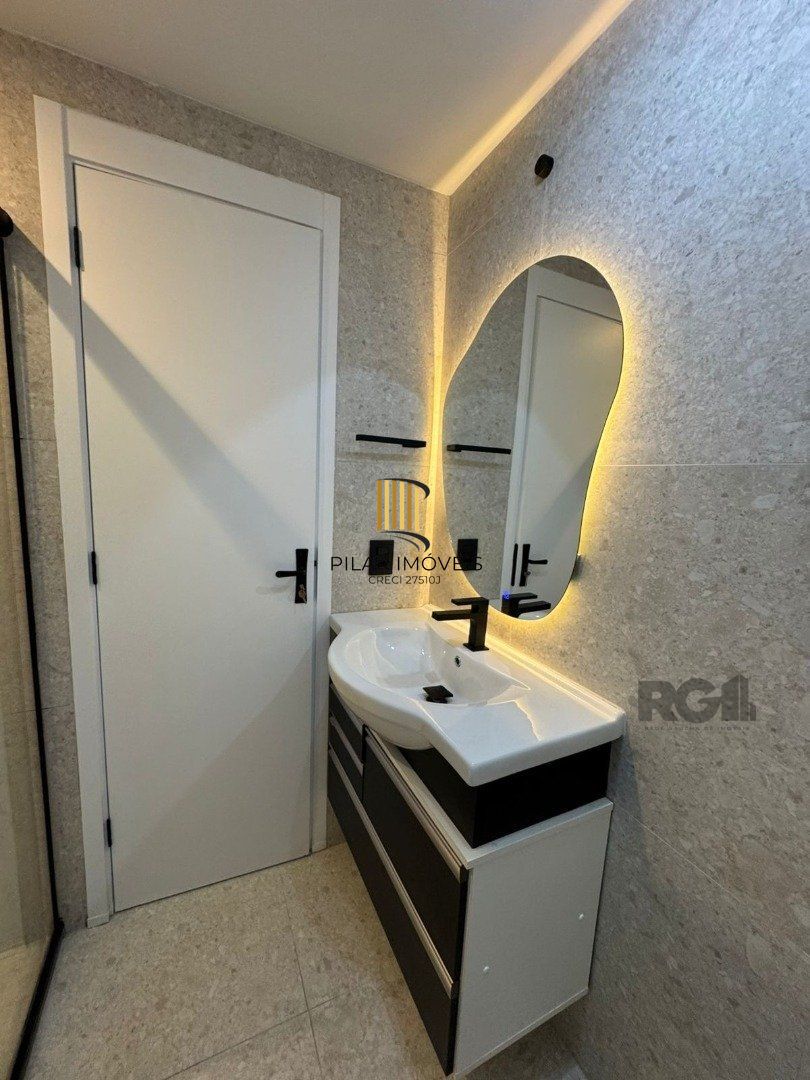 Apartamento 2 dormitórios no bairro Camaquã