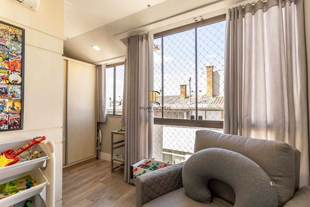 Cobertura semi mobiliada!