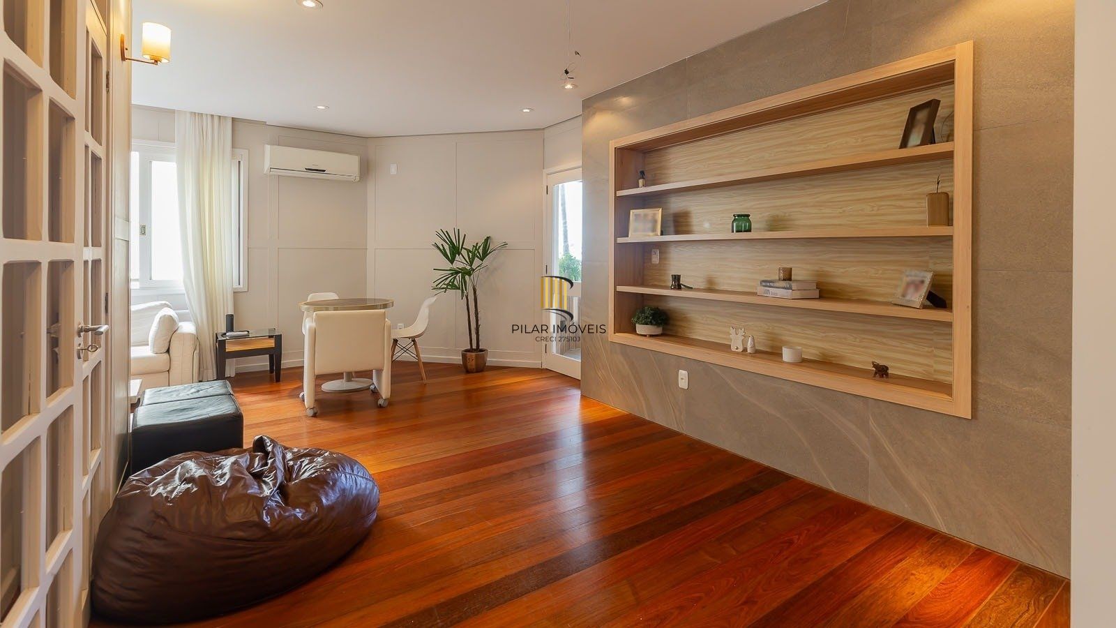 Apartamento com 147m², 3 dorm, Petrópolis