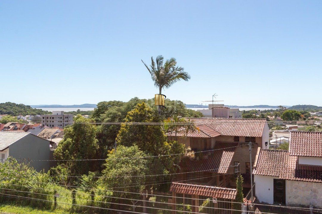 Casa para Venda - 168m², 3 dormitórios, sendo 1 suites, 2 vagas - Imperial Park