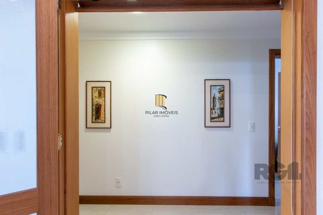 Apartamento na tristeza com três suítes e três vagas