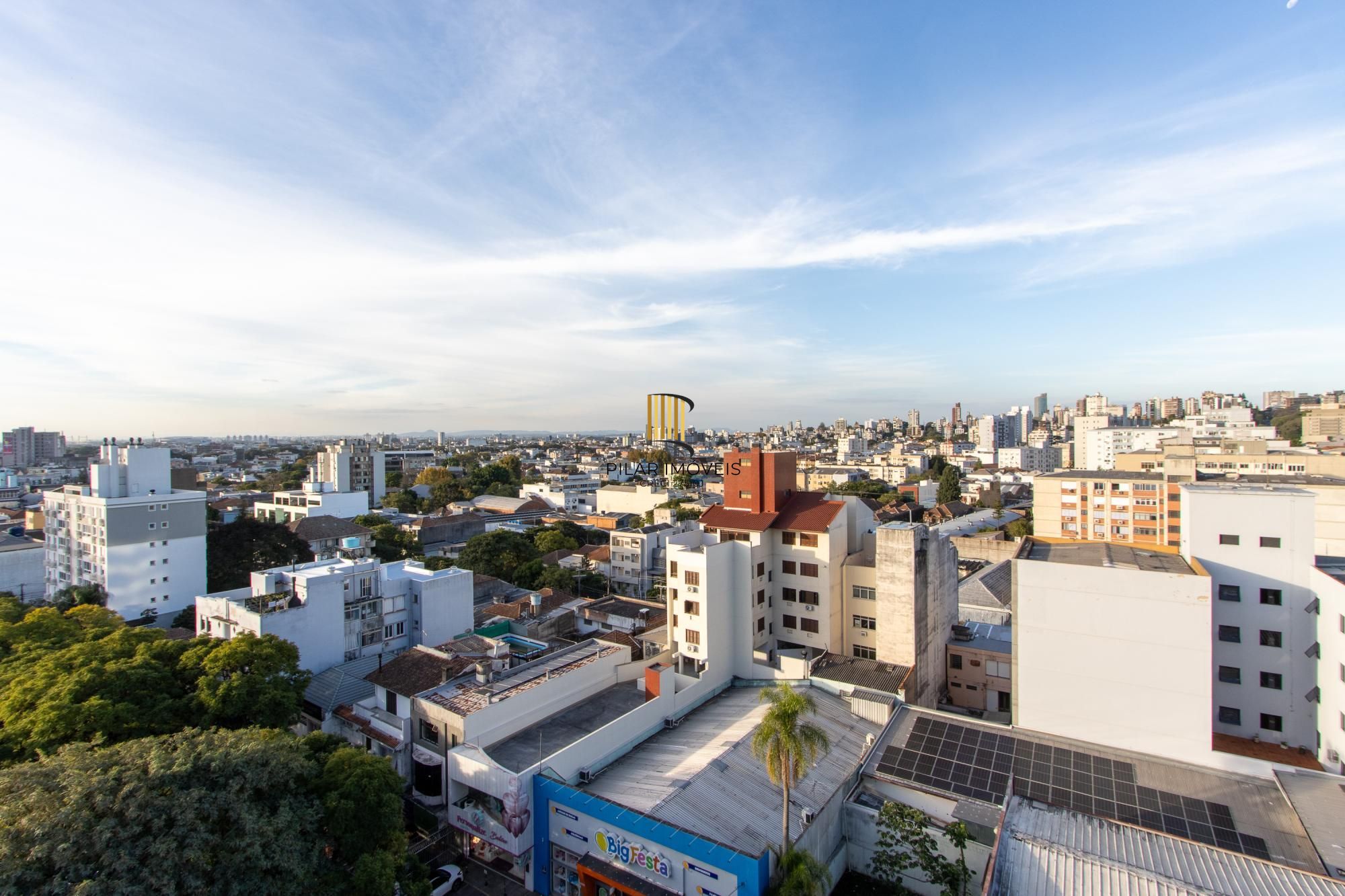 Apartamento para Venda - 238m², 3 dormitórios, sendo 1 suites, 1 vaga - Floresta