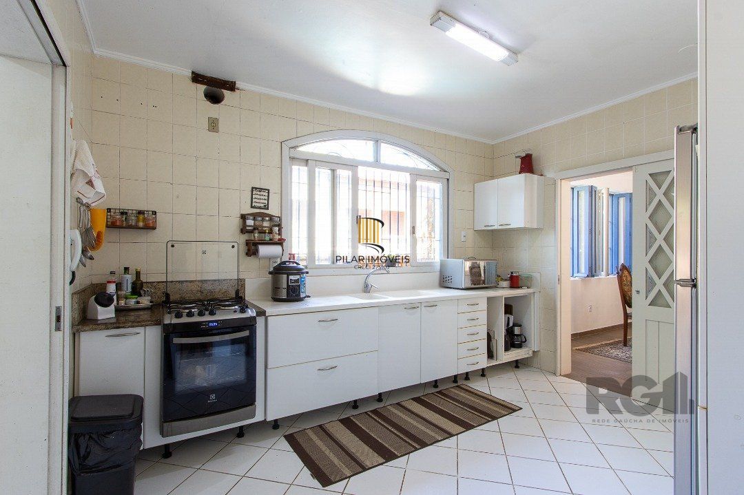 Casa 4 dormitórios no bairro Jardim Isabel