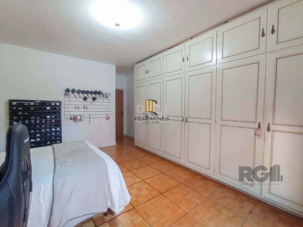 Casa para venda com 4 dormitórios no bairro Cristal