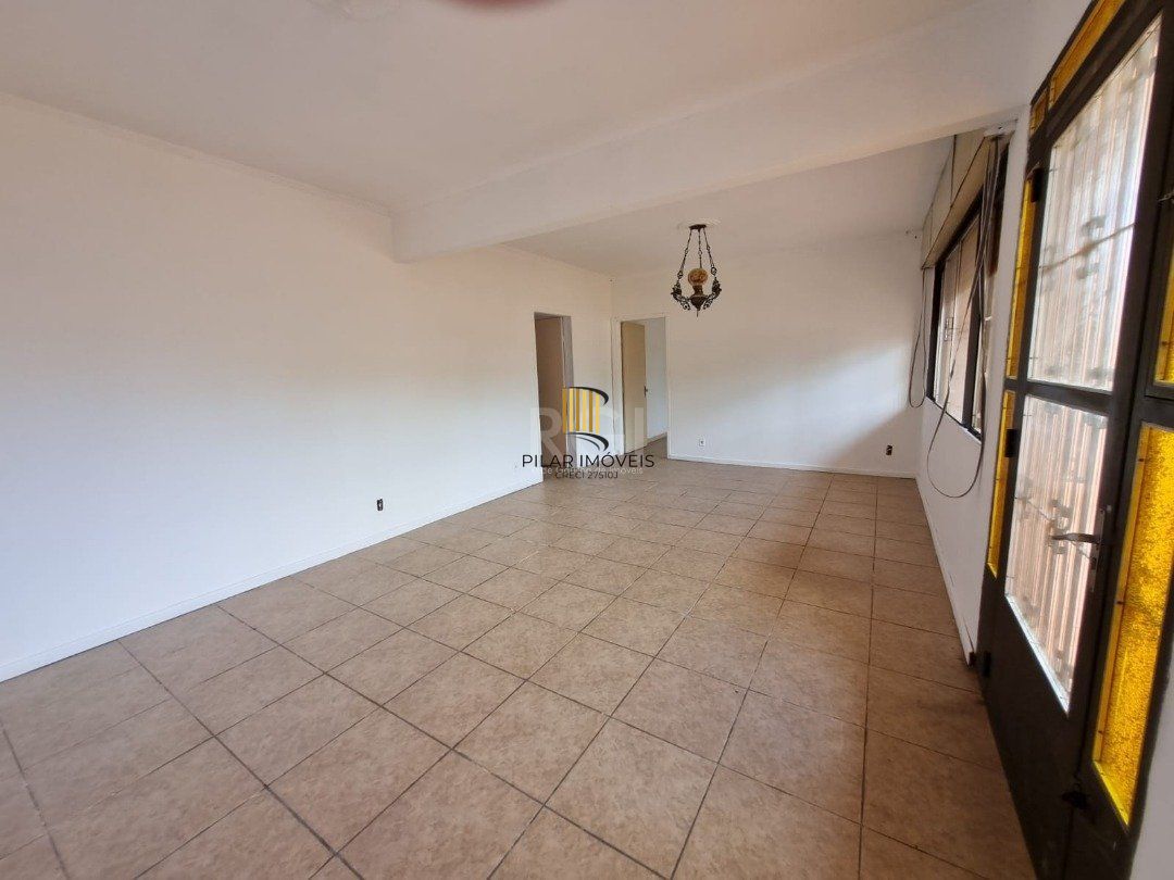 Casa 3 dormitórios no bairro Cristal