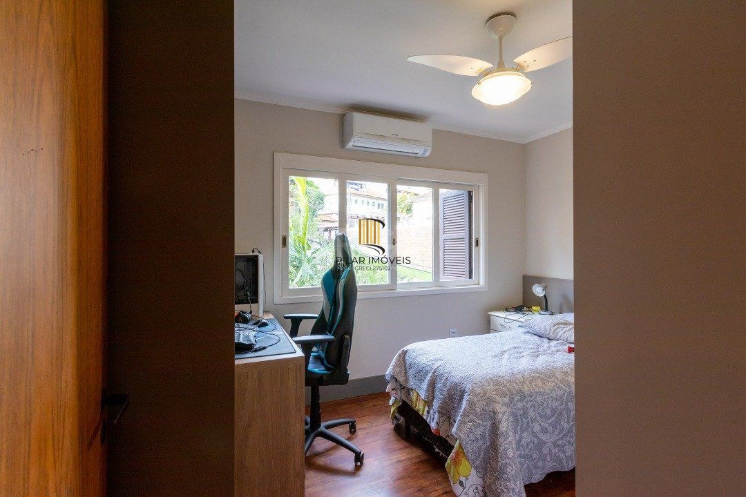 Cobertura para Venda - 234.17m², 3 dormitórios, sendo 1 suites, 2 vagas - Cristal